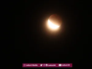 Khutbah Shalat Gerhana Bulan: Tafakkur Tanda Kebesaran Allah SWT dalam Fenomena Gerhana