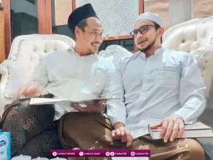 Keistimewaan Maulid Simtudduror dalam Menyambung Hubungan pada Rasulullah SAW Menurut Gus Baha’