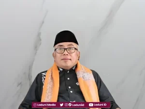 Biografi Drs. KH. Ali Qomaruddin, SQ., MM., Al Hafidz, Pendiri PPRQ Metro Lampung