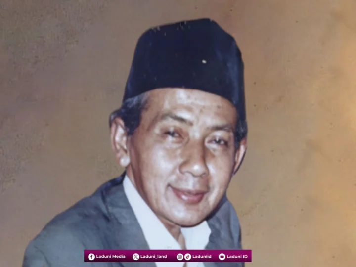 Biografi KH. Anwar Nur, Pendiri Pesantren Al Kholiliyah An Nuroniyah Bangkalan