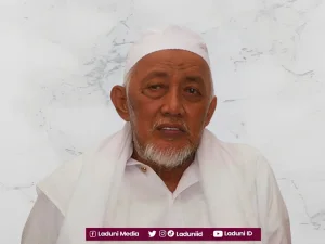 Biografi KH. Moh. Baqir Adelan, Pengasuh Pesantren Tarbiyatut Tholabah Lamongan