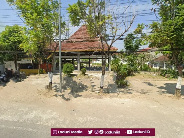 Ziarah di Makam KH. Abu Dzarrin, Muasis Pesantren Abu Dzarrin Bojonegoro