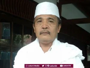 Biografi TGH Ahmad Taqiuddin Mansyur, Pengasuh Pesantren Al-Manshuriyah Ta'limusshibyan Lombok Tengah
