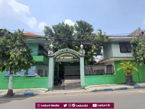 Ziarah di Makam KH. Nawawi, Ulama Pejuang dari Mojokerto