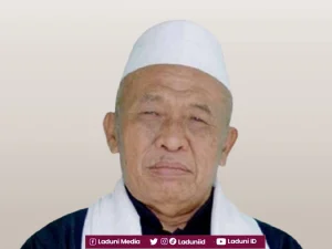 Biografi KH. Maulana Imam Syuhadak, Pendiri Pesantren Wali Songo Lampung Tengah