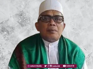 Biografi KH. Matin Syarqowi, Pengasuh Pesantren Al-Fathaniyah Serang
