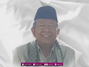 Biografi KH. Dzikron Abdullah, Pendiri Pesantren Addainuriyah 2 Semarang