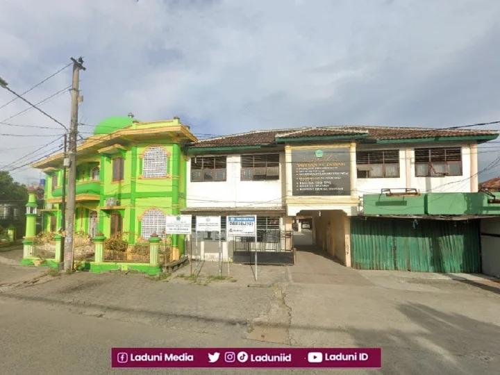 Pesantren Al-Inayah Cibeber Cilegon