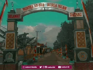 Ziarah di Makam KH. Moch. Djamhari Ghozali Anwar, Muasis Pesantren An Nuur Ponorogo