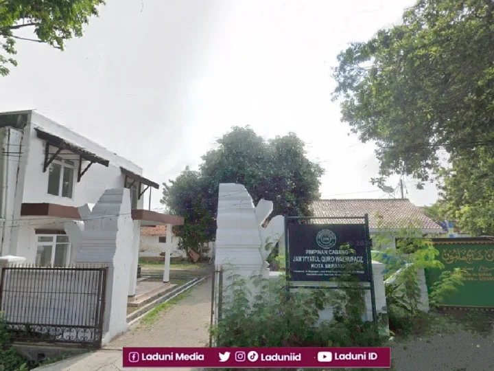Ziarah di Makam KH. Tubagus Sholeh Ma'mun, Muasis Pesantren Al-Qur’an Serang