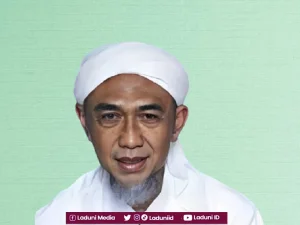 Biografi KH. Achmad Nashihin, Muasis Pesantren Darul Hikmah Al-Ghazalie Jember