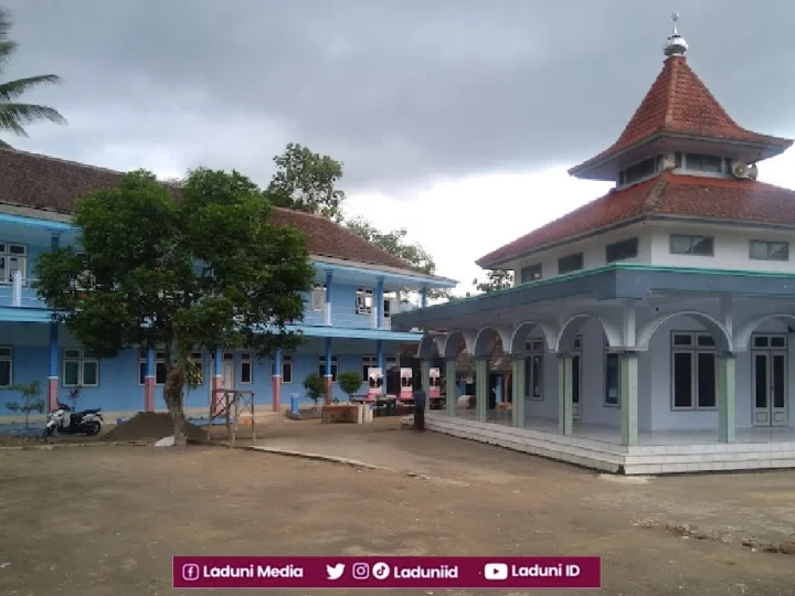 Pesantren Darul Ulum Assurur Sidomulyo, Jember