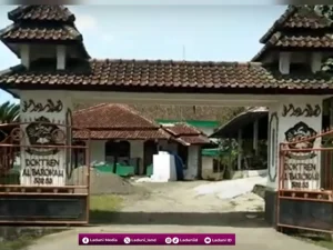 Ziarah di Makam Syekh Mas’ud Kawunganten, Pendiri Pesantren Al Barokah Salafiyyah, Cilacap