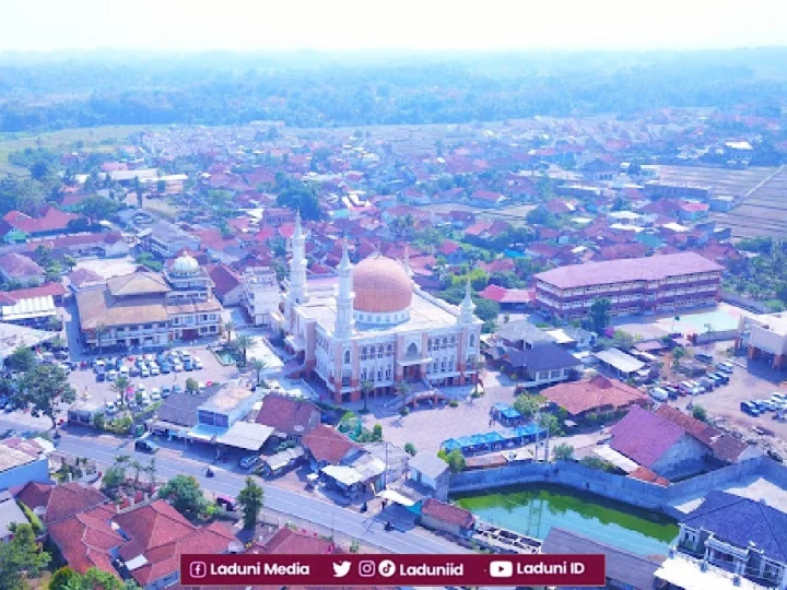 Ziarah di Makam Syekh Akbar Abdul Fattah, Mursyid Tarekat Idrisiyah Tasikmalaya