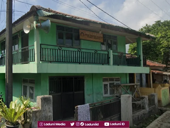 Ziarah di Makam Abuya Ahmad Widara, Muasis Pesantren Riyadlul Mubarakah Lebak