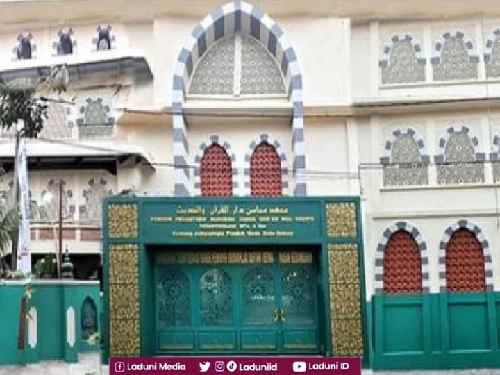 Pesantren Mahasina Darul Qur’an wal Hadits, Jatiwaringin, Bekasi