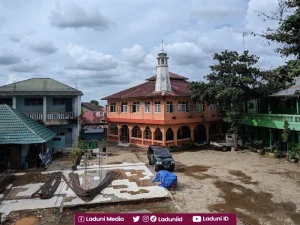Ziarah di Makam KH. M. Nashrun Thahir, Muasis Pesantren Hidayatullah Martapura