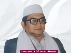 Biografi KH. Mustholih Badawi, Pengasuh Pesantren Al-Ihya Ulumadin, Cilacap