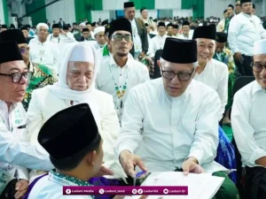 Konferwil NU Jatim: KH. Anwar Manshur dan KH. Abdul Hakim Mahfudz Terpilih Menjadi Pimpinan PWNU Jatim 2024-2029