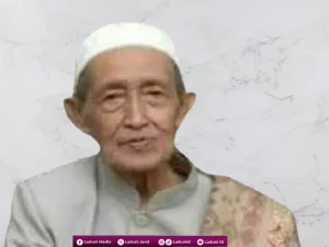 Biografi KH. Sanusi Yasin, Pengasuh Pesantren Al-Qoumaniyah Kudus