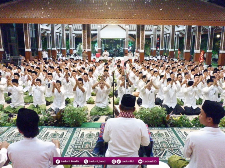 Mengulik Sejarah di Balik Berdirinya ISHARI (Ikatan Seni Hadrah Indonesia)