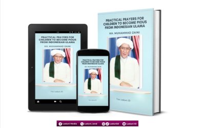 Practical Prayers for Children to Become Pious from Indonesian Ulama by KH. Muhammad Zaini