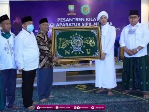 Nadhoman Nasab dan Keluarga Rasulullah SAW Karya KH. Muhammad Muhyiddin Abdul Qodir Al-Manafi