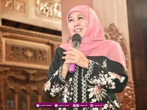 Biografi Khofifah Indar Parawansa, Ketua Umum Muslimat NU