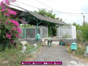 Ziarah Makam KH. Bisri Mustofa Pendiri Pesantren Raudlatuth Tholibin Rembang