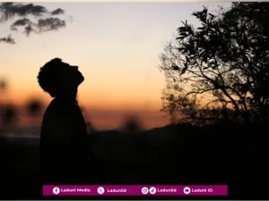 Logika Bertuhan yang Membuat Orang Ateis Insaf
