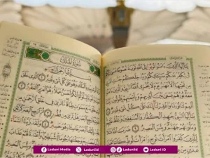 Keistimewaan Surat Al-Mulk Menjadi Pelindung di Alam Kubur bagi Orang yang Menghafalnya, Begini Penjelasan Gus Baha