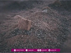 Jika Hidupmu Terasa Penuh Beban, Gus Baha Menyarankan agar Datang ke Kuburan untuk Merenung