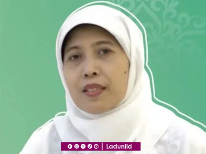 Biografi Dra. Hj. Badriyah Fayumi, Lc., M.A., Ulama Perempuan Fenomenal NU