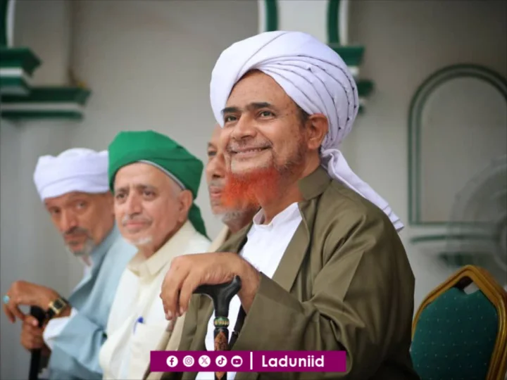 Shalawat Khusus Bulan Rabiul Awal dari Habib Umar bin Hafidz
