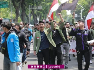 Mengurai Gejolak Demonstrasi dengan Refleksi Petuah Gus Baha