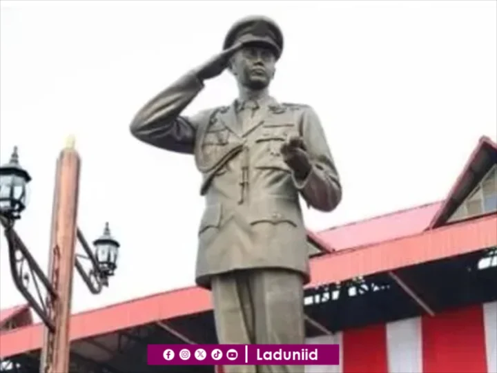 Ketika Hoegeng Dikenang, Polisi 2025 Diuji oleh Luka Kekerasan