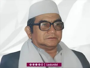Biografi KH. Mustholih Badawi, Pengasuh Pesantren Al-Ihya Ulumadin, Cilacap