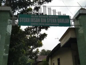 Ziarah di Makam Syekh Ikhsan Jampes, Sosok Al-Ghazali dari Timur