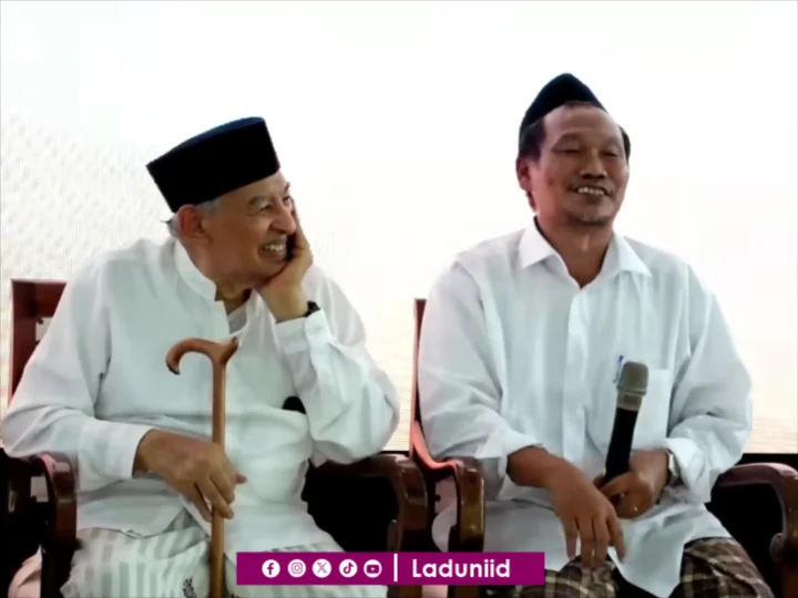 Gus Baha dan Peran Kewalian di Era Digital