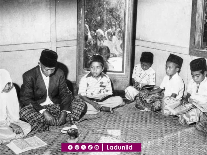 Fadilah Mempunyai Anak yang Menimba Ilmu di Pesantren