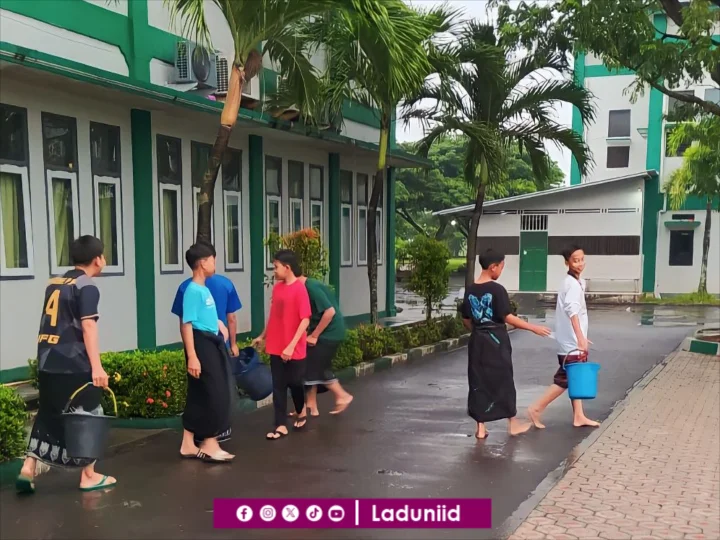 Tidak Perlu Dalil, Santri Harus Bergerak Menjaga Lingkungan!