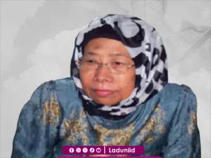 Biografi Nyai Hj. Umroh Mahfudzoh