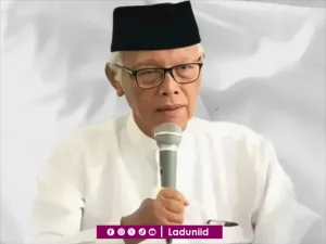 Biografi KH. M. Anwar Iskandar, Pendiri Pesantren Al-Amien Ngasinan, Kediri