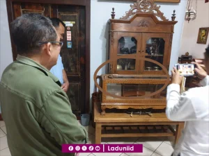 Tentang KH.R. As’ad Syamsul Arifin dan Tongkat Nabi Musa yang Menandakan Restu Didirikannya Jami’yyah Nahdlatul Ulama