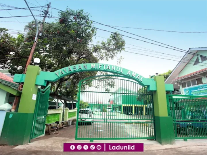 Pesantren Miftahul Amal Bekasi