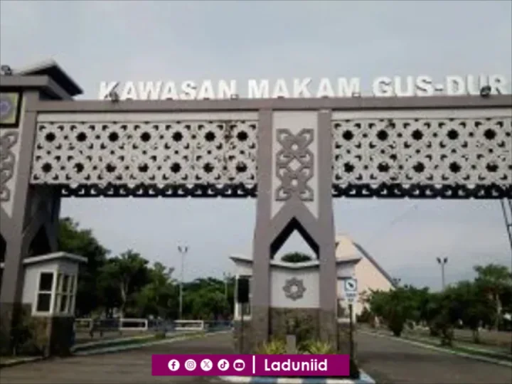 Safari Ziarah dan Bertawassul di Makam Gus Dur di Jombang