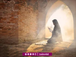 Kisah Seorang Perempuan yang Istiqomah Membaca “Dzikir Khusus” di dalam Bulan Rajab