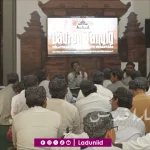 Mbah Riyan: Ketika Tradisi Tahqiq Menyapa Generasi Digital di Menara Kudus