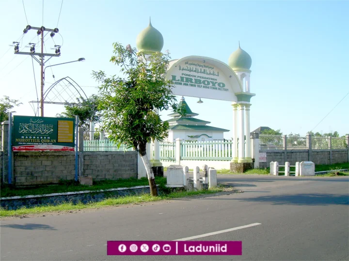 Pesantren Lirboyo Kediri