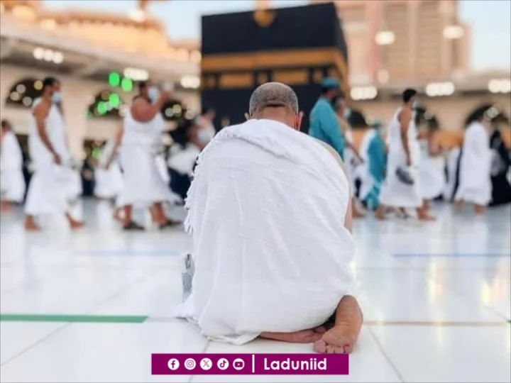 Shalat di Masjidil Haram Boleh Dilakukan Setiap Waktu